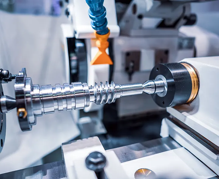 Empresa especializada en decoletaje para empresas de L’Hospitalet de Llobregat